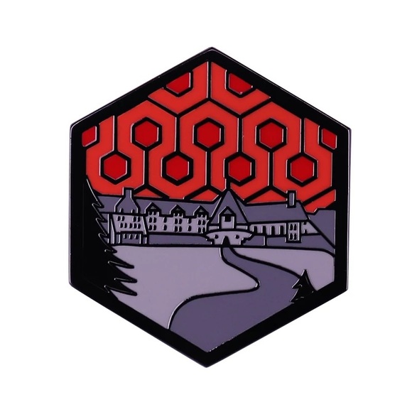 The Shining Overlook Hotel Horror Movie Enamel Pin - Picture 1 of 3